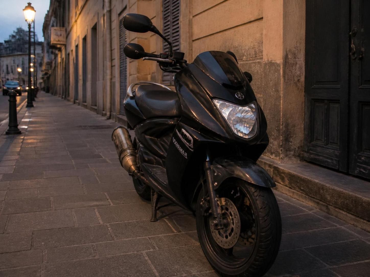 découvrez pourquoi je choisis de ne pas souscrire à l'assurance tous risques pour ma moto 125 de 2009, en analysant le calcul amorti par rapport à la prime d'assurance.